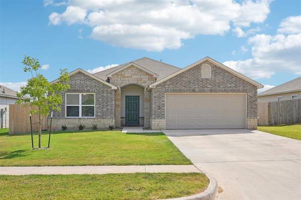 538 W Ava Drive, Mustang, OK 73064