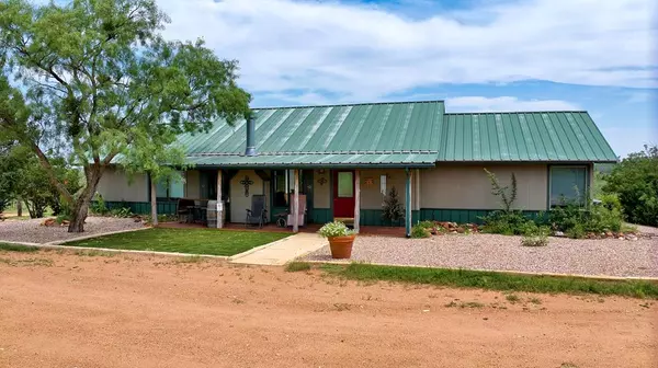 1112 N Hightower Rd, Mason, TX 76856