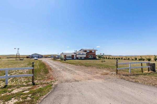 Dunmore, AB T1B0L1,5121 Township Road 120