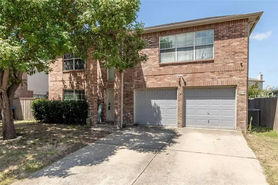 8609 Muir Drive, Fort Worth, TX 76244