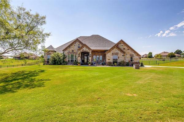 180 Pinnacle Peak Lane,  Weatherford,  TX 76087