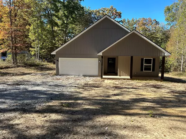 Jamestown, TN 38556,223 James George Road