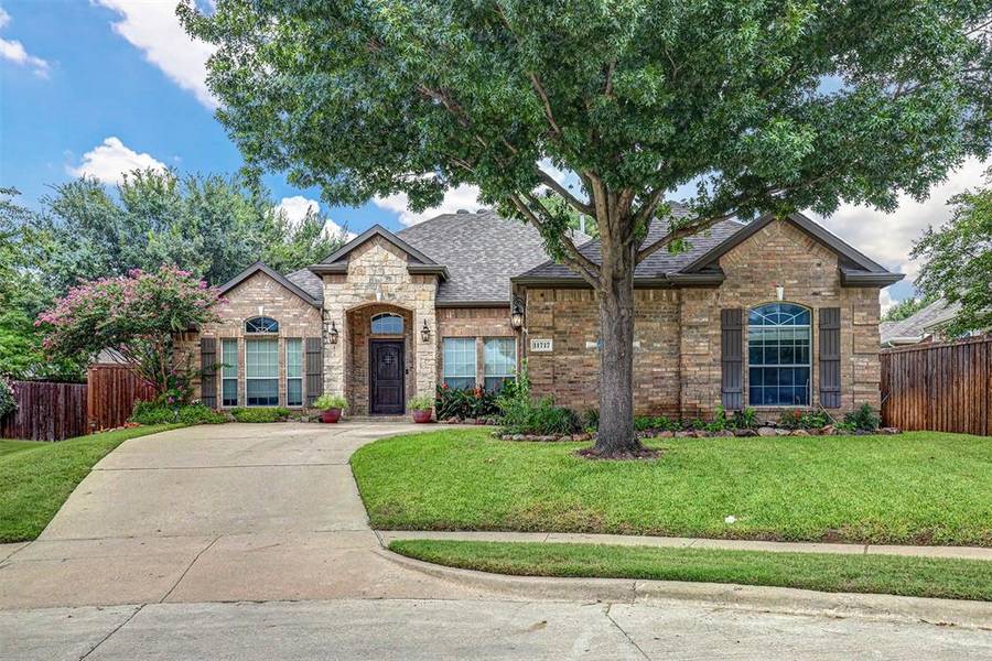 11717 Crystal Falls Drive, Fort Worth, TX 76244