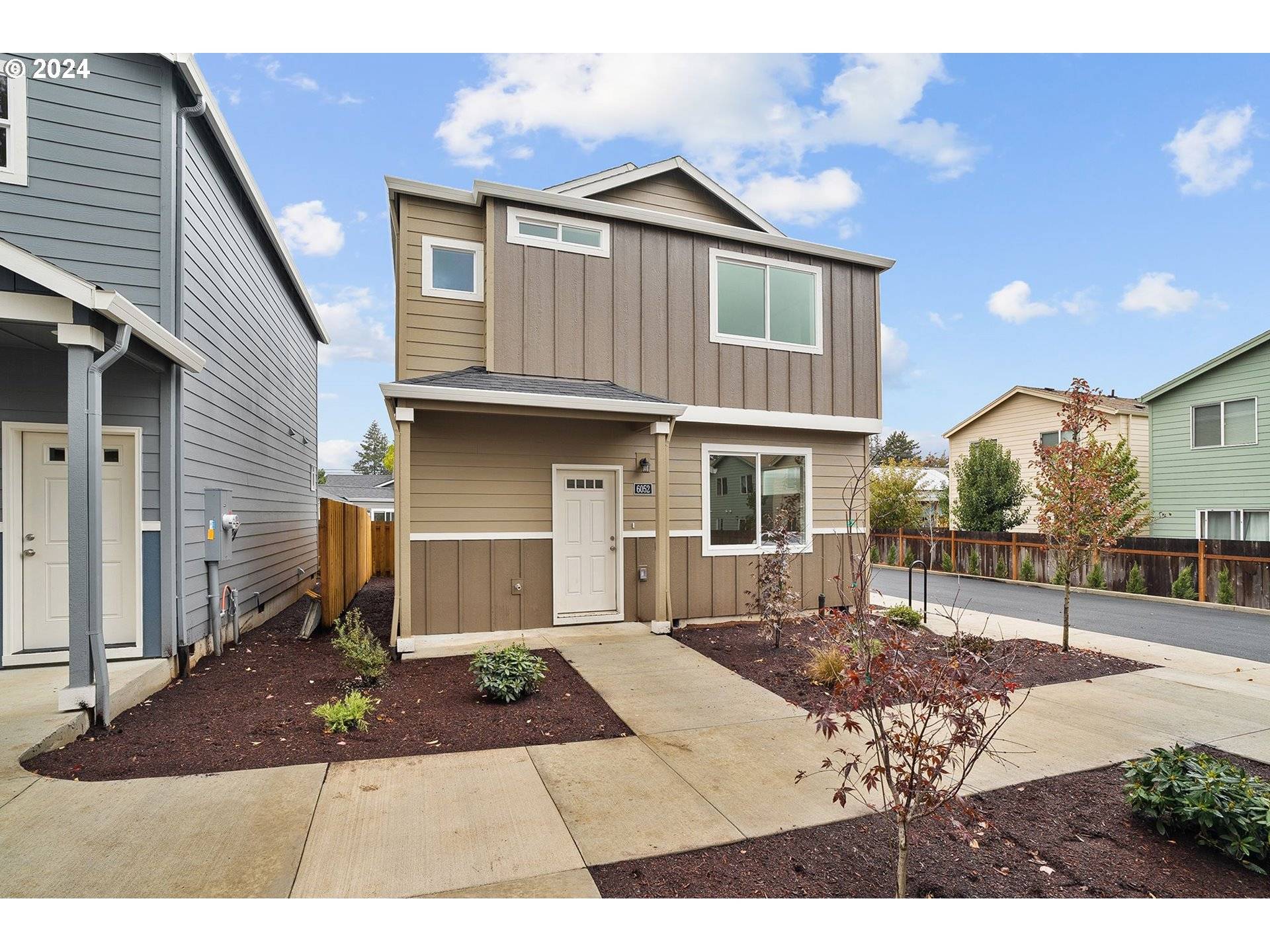 6052 SE 136th AVE, Portland, OR 97236