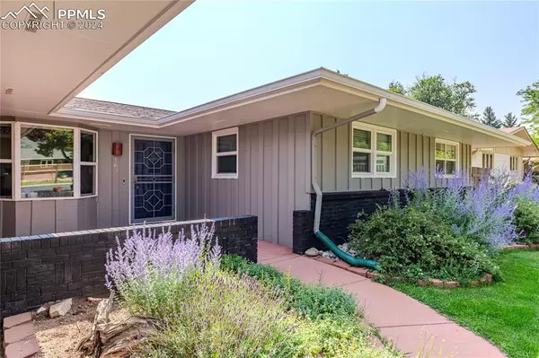 Manitou Springs, CO 80829,163 Clarksley RD