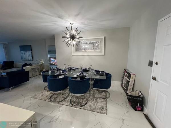 Hollywood, FL 33019,2501 S Ocean Dr  #422