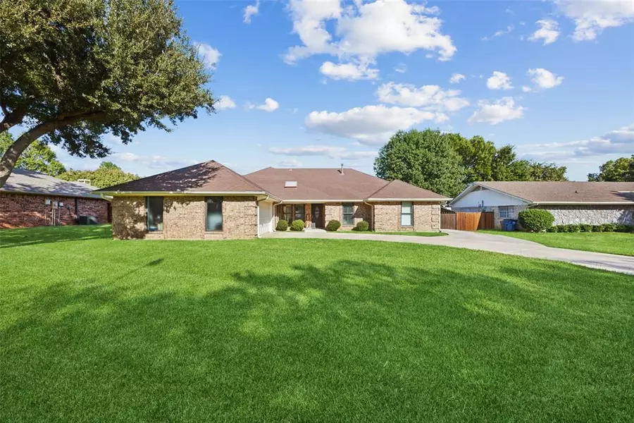 3001 Flamingo Circle, Southlake, TX 76092