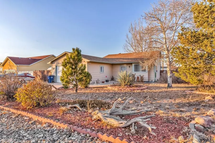 325 W Baldwyn, Pueblo West, CO 81007