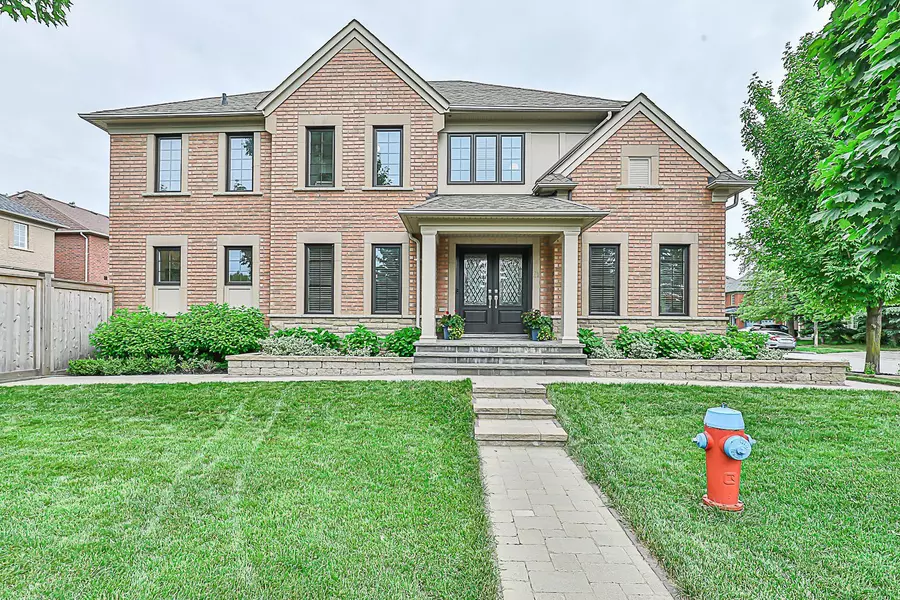 21 Courtney CRES, Richmond Hill, ON L4E 4B9