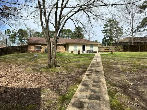 Mansfield, LA 71052,109 Honeysuckle Drive