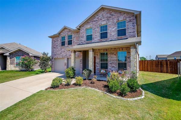 2905 Big Horn Bluff Court, Fort Worth, TX 76108