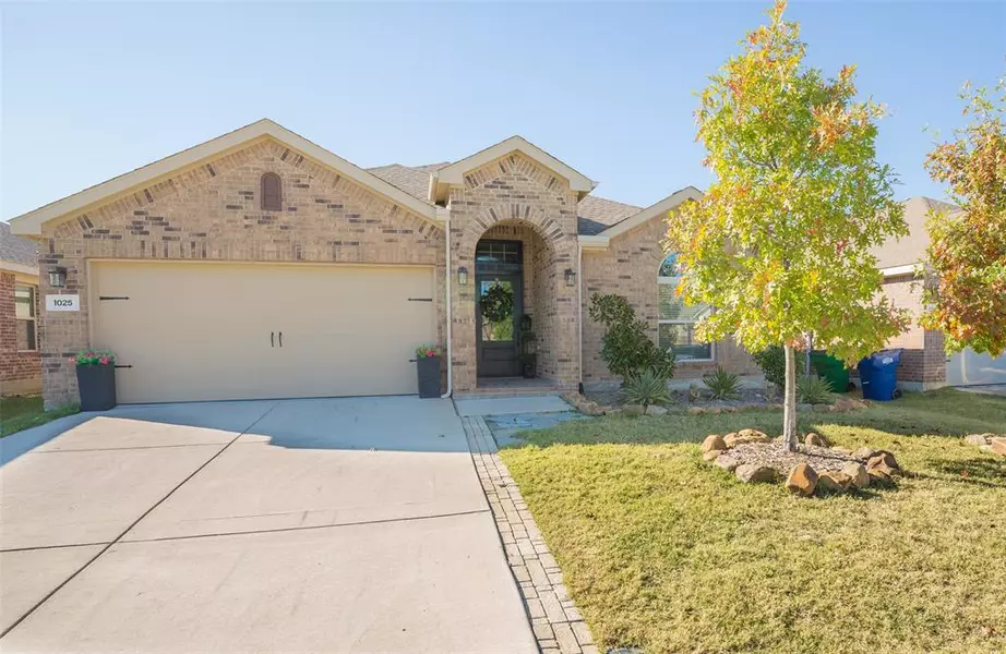 1025 N Churchill Drive, Fate, TX 75189