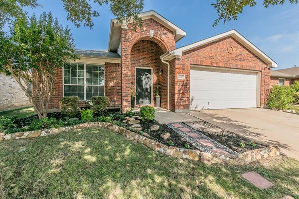 6733 Friendsway Drive,  Fort Worth,  TX 76137