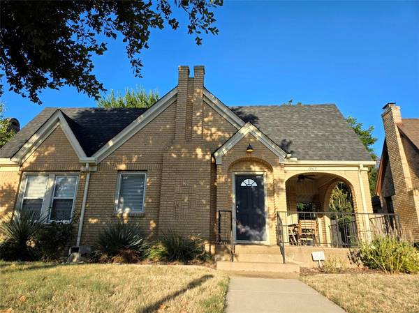 Fort Worth, TX 76109,3317 Rogers Avenue