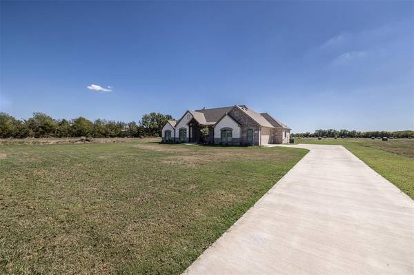 2235 County Road 2526, Quinlan, TX 75474