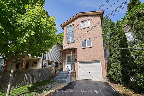 837 Craven RD, Toronto E01, ON M4L 2Z6