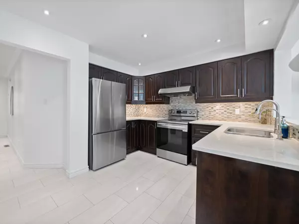 Mississauga, ON L5V 2G8,1292 Sherwood Mills BLVD #42