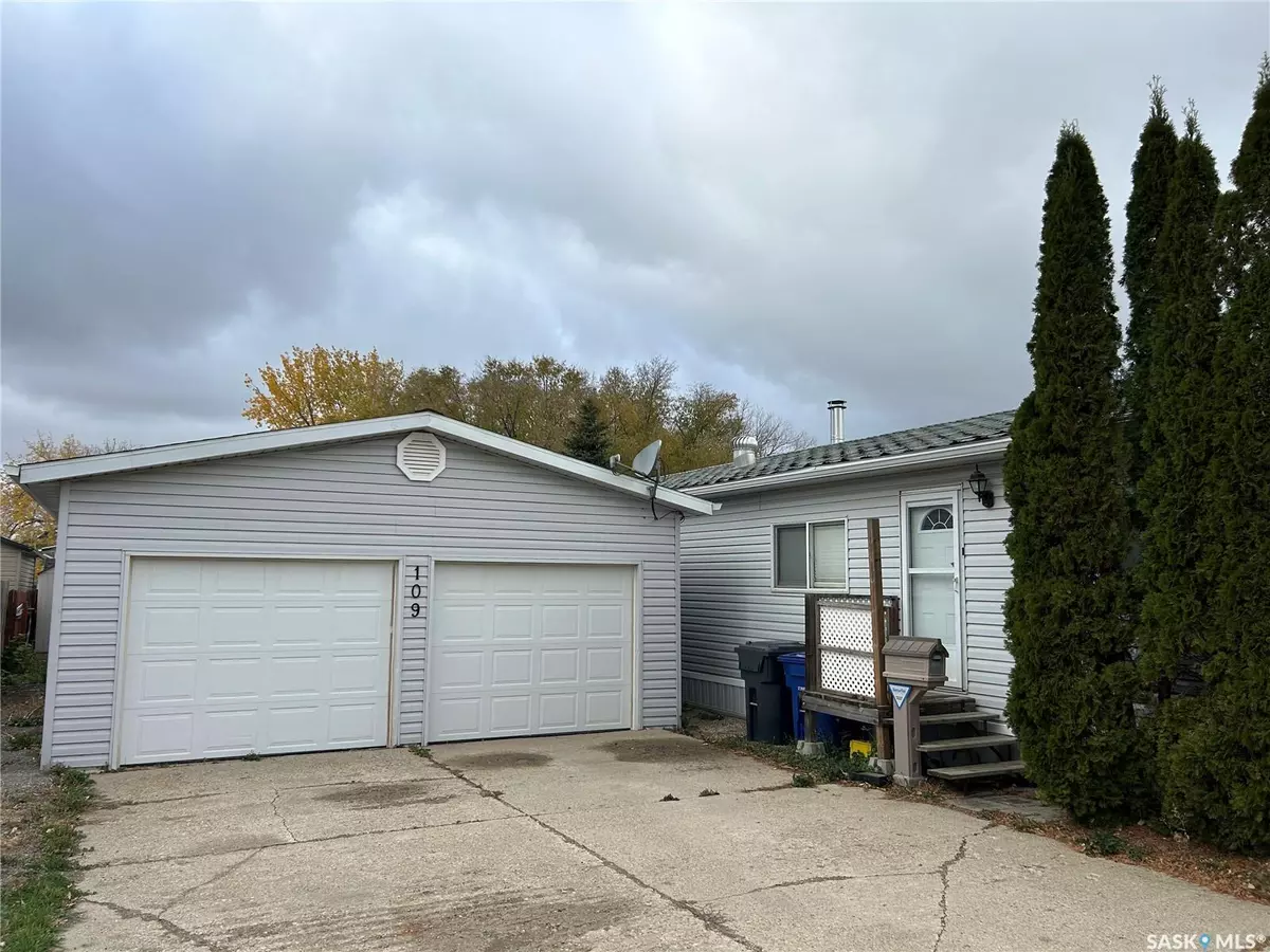 Weyburn, SK S4H 2R8,109 Laing CRESCENT