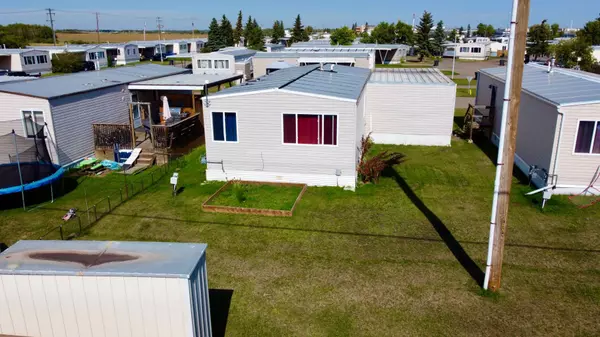 Lloydminster, AB T9V 2A3,5308 57 ST ##140