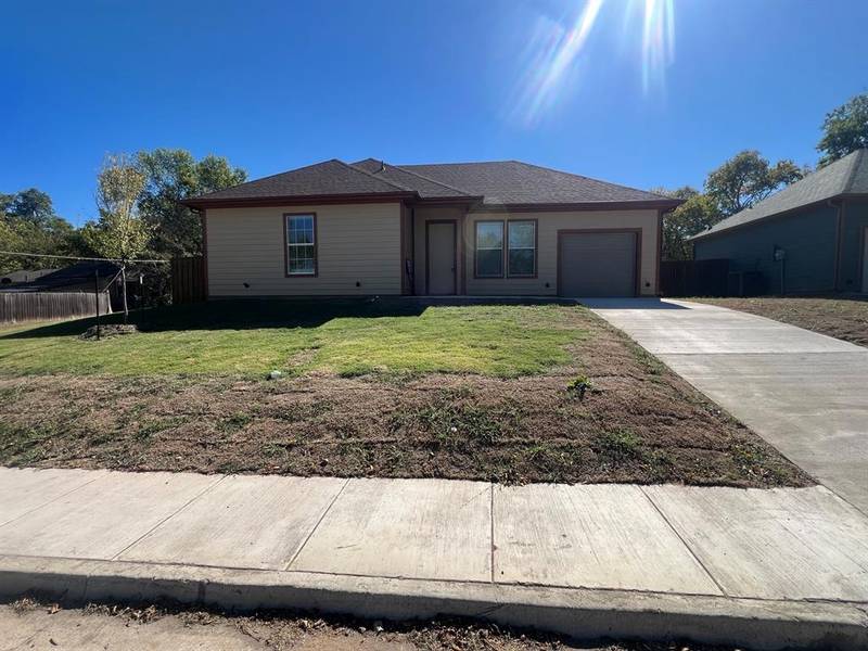 501 S 5th Street, Bonham, TX 75418