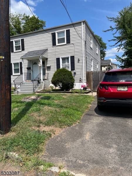 652 Crescent Dr, Bound Brook Boro, NJ 08805