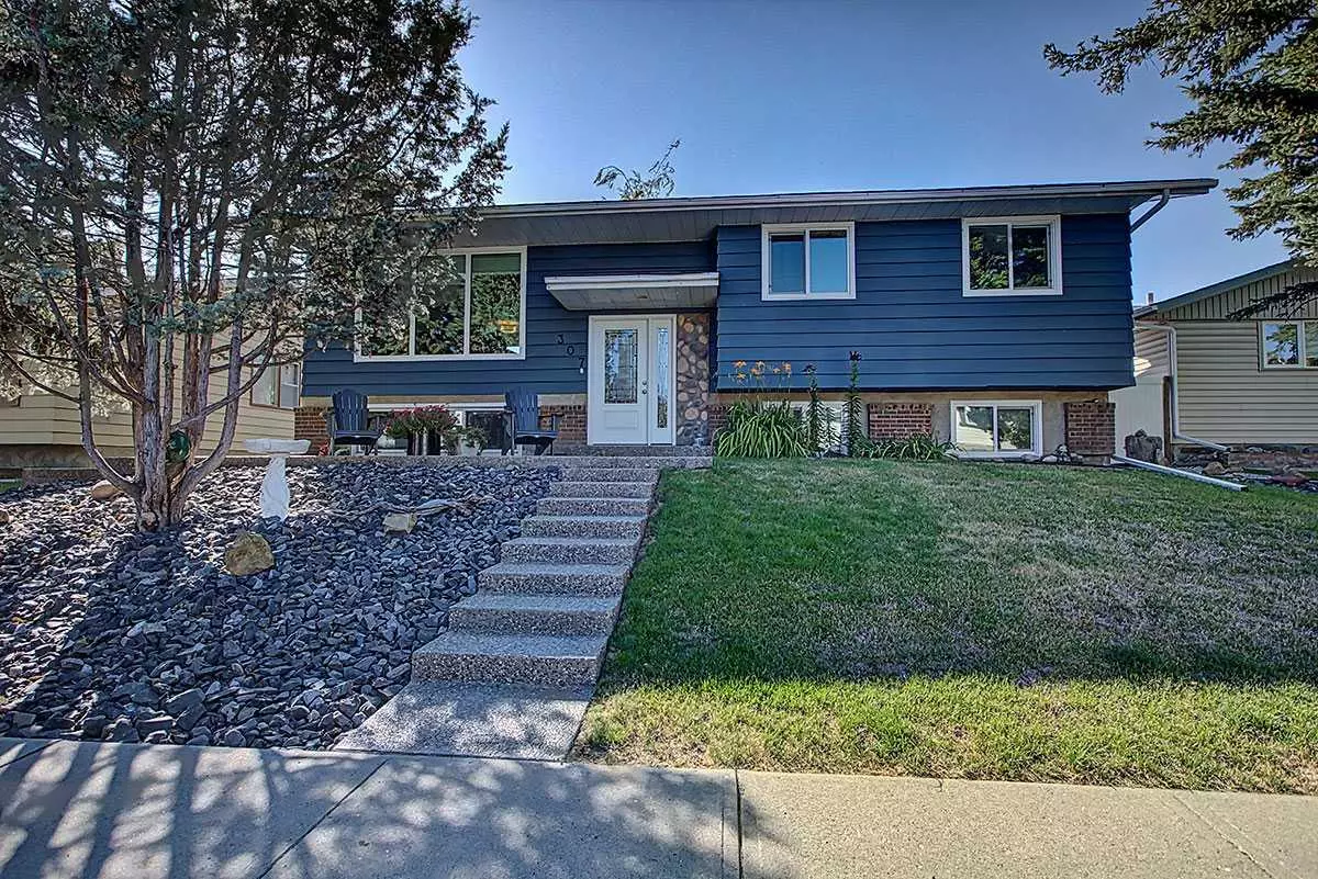 Calgary, AB T2J 4E3,307 Queensland CIR SE