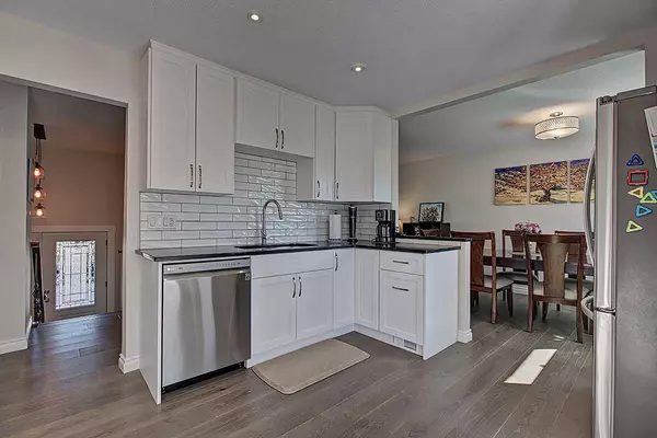 Calgary, AB T2J 4E3,307 Queensland CIR SE