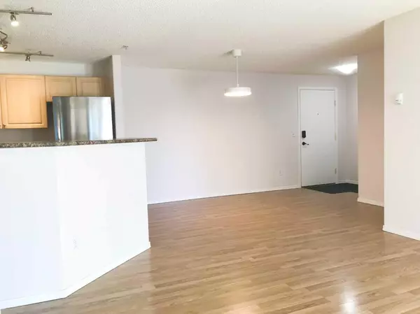 Calgary, AB T2Z 4P2,4975 130 AVE SE #3307