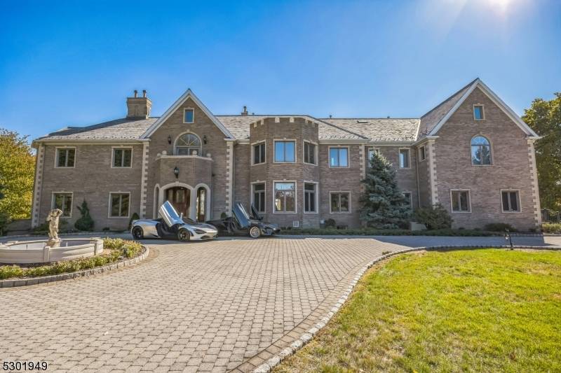 24 Club Way, Montclair Twp., NJ 07009