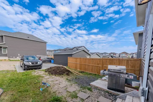 Calgary, AB T3J1R6,730 savanna LNDG NE