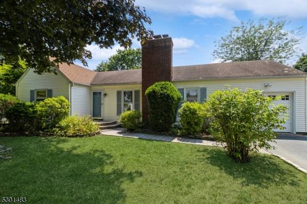 41 Mountain Ave,  Pequannock Twp.,  NJ 07444