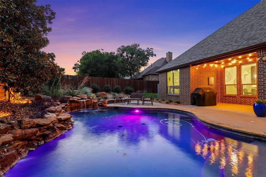 1510 Wagon Wheel Court, Midlothian, TX 76065