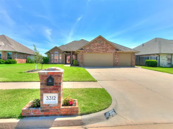 3312 Pin Oak Road, Moore, OK 73170