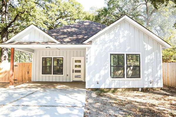 117 Pawnee Trail, Mabank, TX 75156