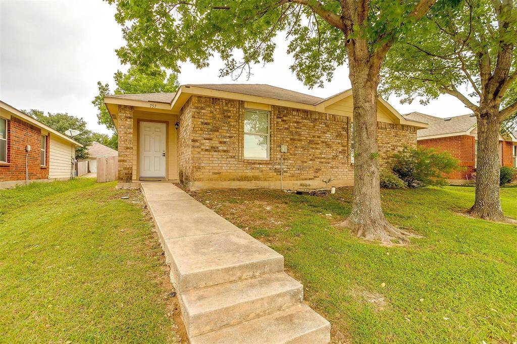 757 E Kirnwood Drive,  Dallas,  TX 75241