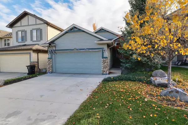 324 Everoak DR Southwest, Calgary, AB T2Y 0A4