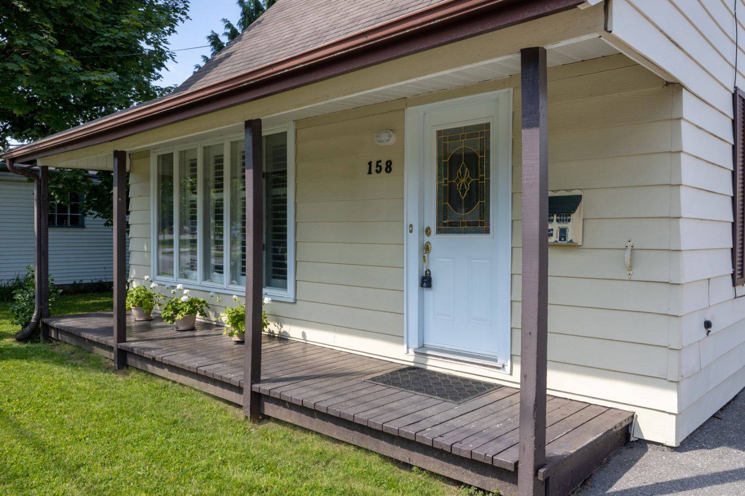 Port Hope, ON L1A 3N1,158 Victoria ST N