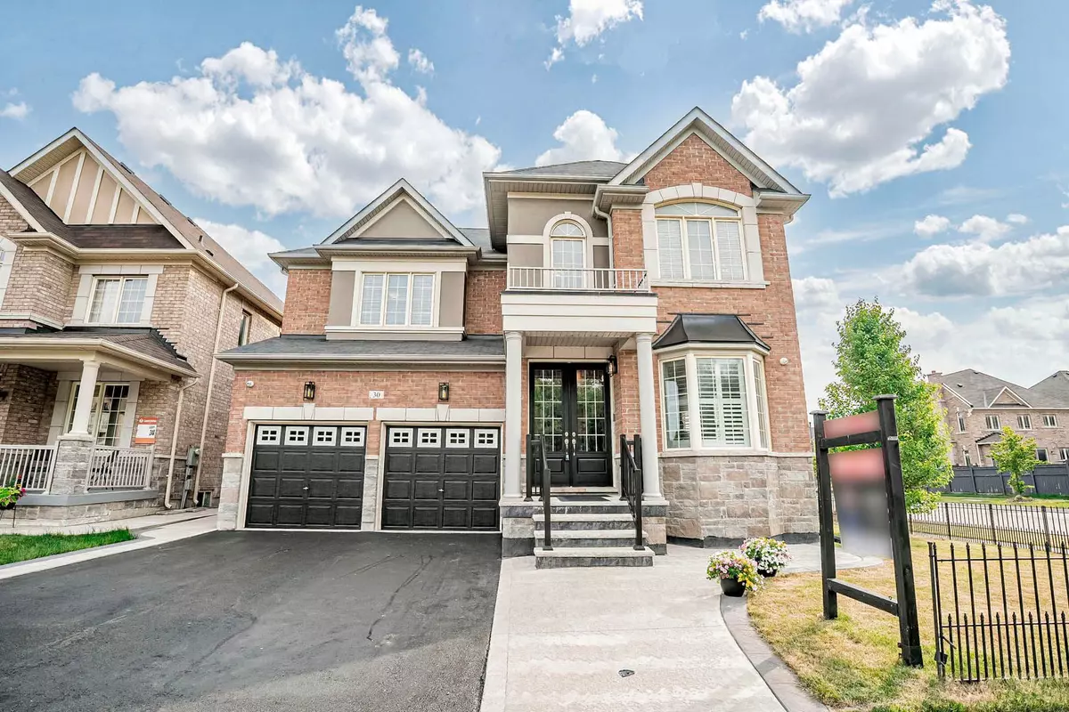 Peel, ON L6R 3Y9,30 Russell Creek DR