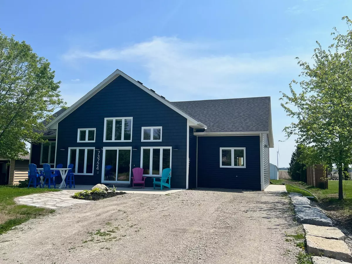 Huron, ON N0M 2T0,73724 Crest Beach S RD