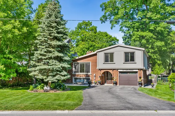 East Gwillimbury, ON L9N 1A3,69 Oak AVE