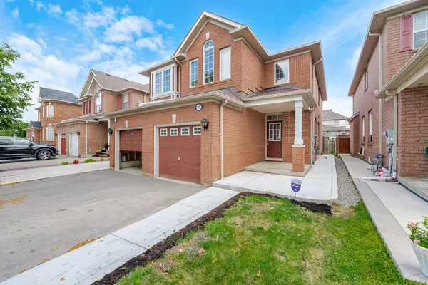 Mississauga, ON L5V 2W7,1302 Weir Chase