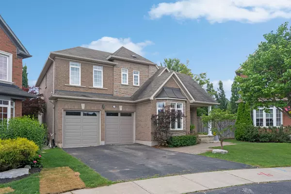 Oakville, ON L6M 5J3,2317 Blue Oak CIR