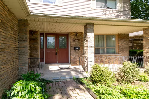 Burlington, ON L7P 3C1,2371 Sinclair CIR