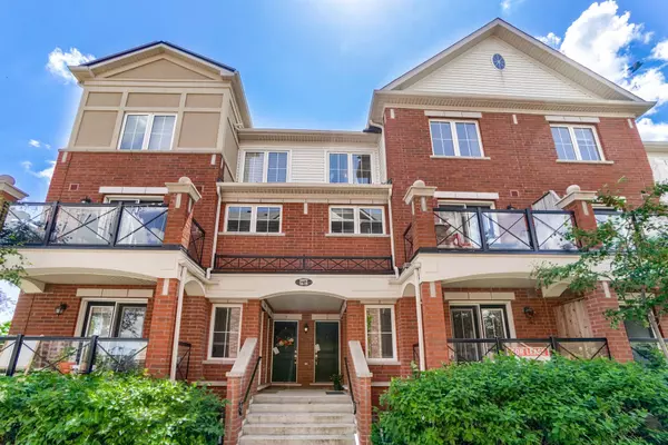 2472 Post RD #11, Oakville, ON L6H 0K1