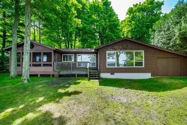 Smith-ennismore-lakefield, ON K9J 6X2,308 Fothergill Isle N/A