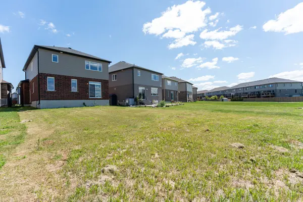 288 Freure DR, Cambridge, ON N1S 0C1