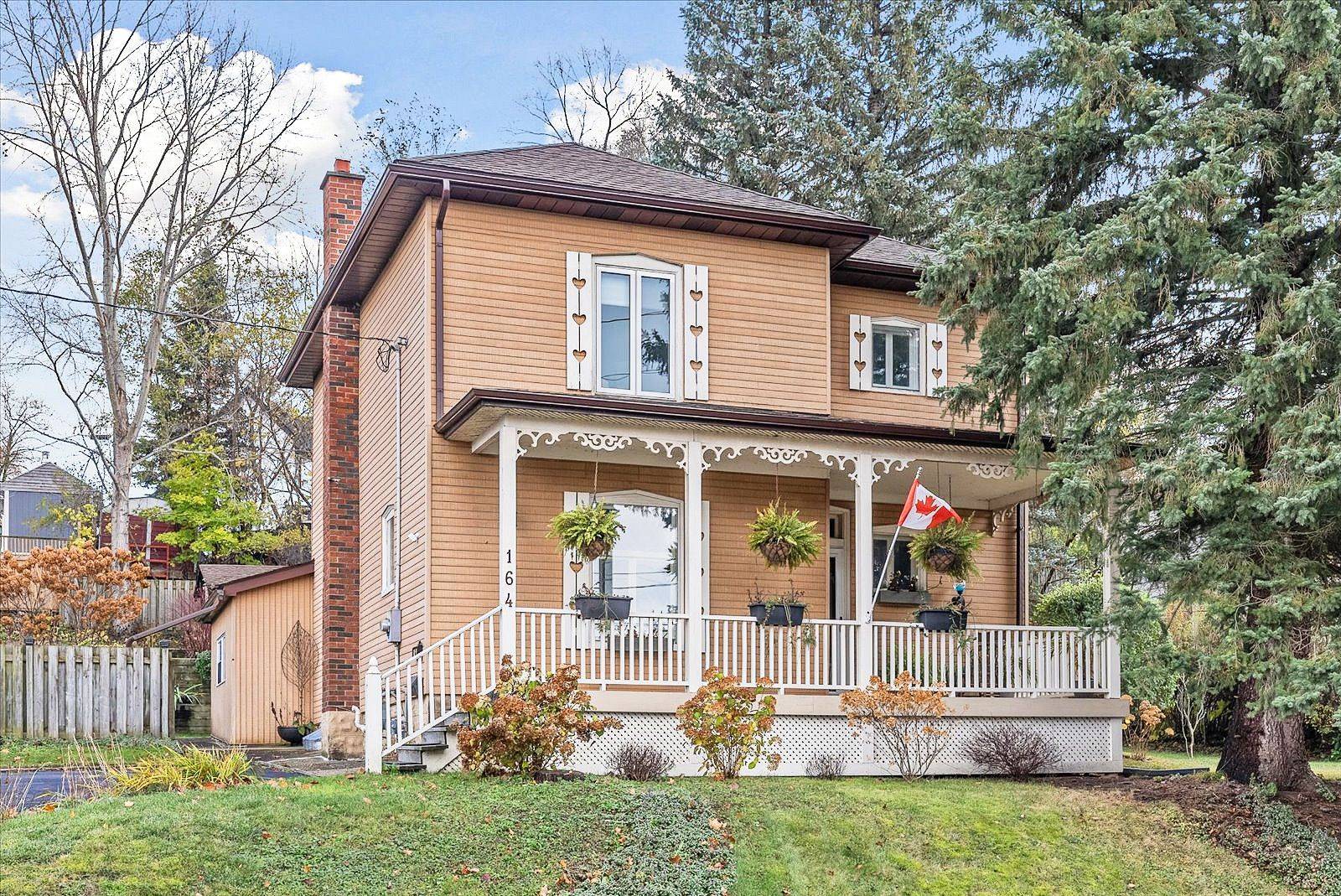 Cambridge, ON N3C 2B2,164 Queen ST E
