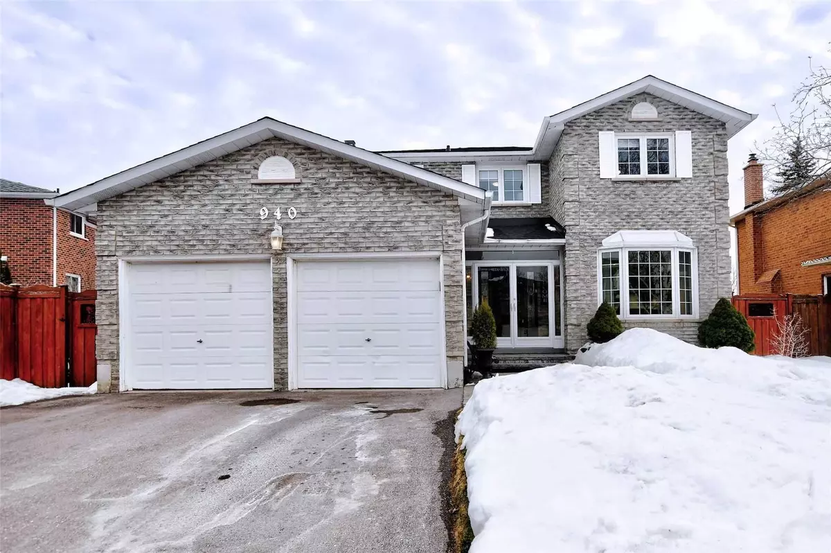 Newmarket, ON L3Y 6W1,940 Birchwood DR