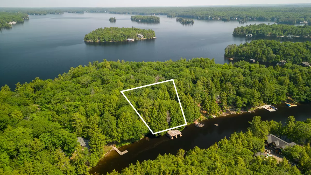 Muskoka Lakes, ON P0C 1M0,0 Ashforth DR