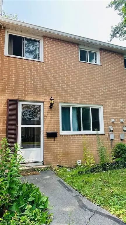 Kingston, ON K7M 2B2,258 QUEEN MARY RD #47